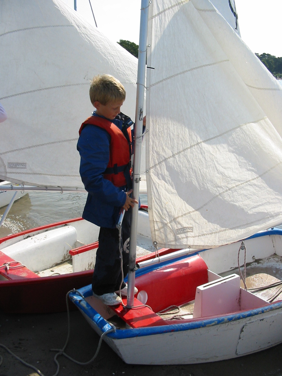 Beim Opti-Segeln in Niendorf/Ostsee, Sommer 2007